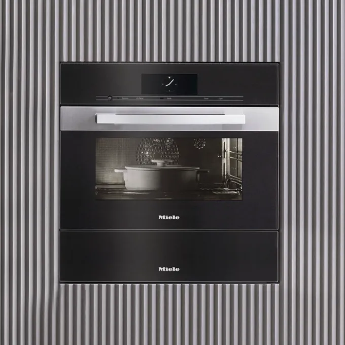 https://cdn.omni.focusglobalinc.com/miele/life-beyond-ordinary/discover-combi-steam-oven.webp